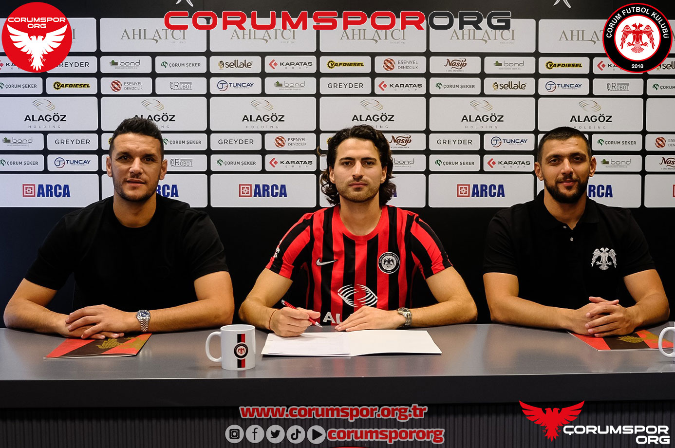 Ahmet Sagat transferi resmileşti