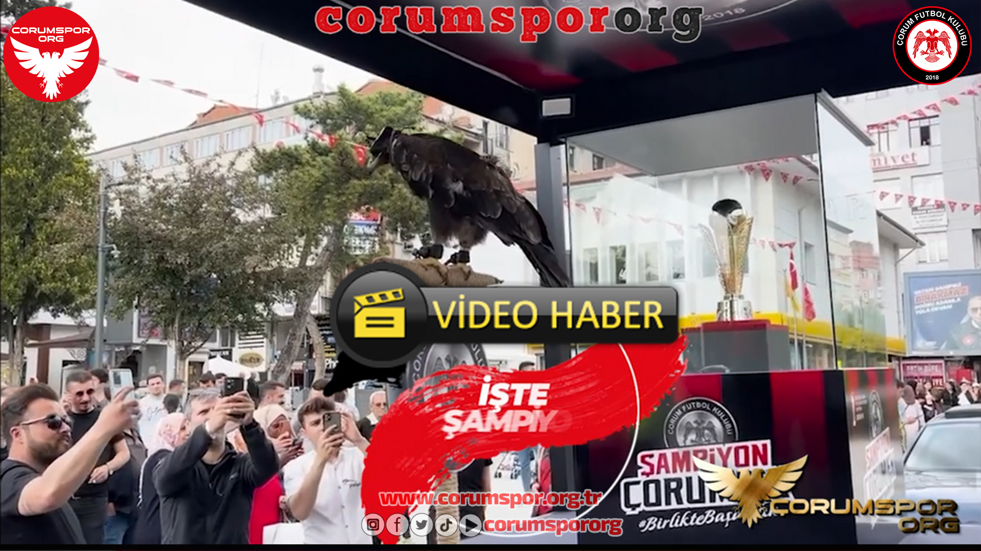Şampiyonluk Kupası taraftar ve gençlerle buluştu 26 Mayıs 2023